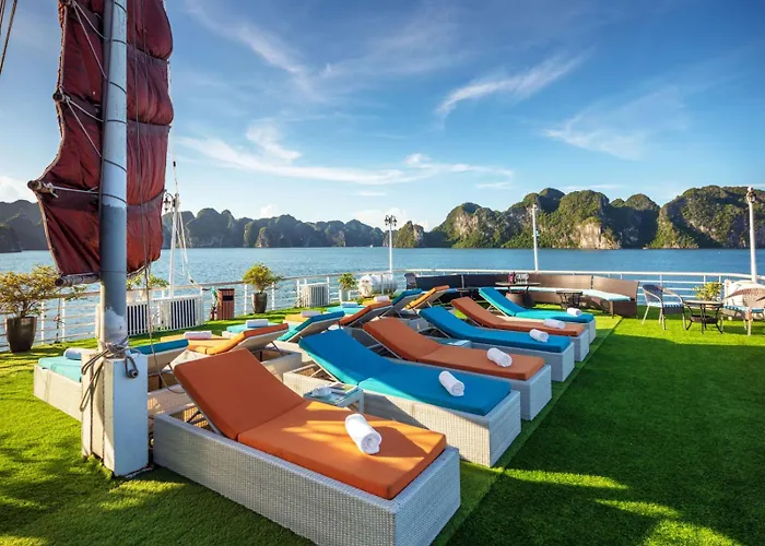 Lotus Boutique Cruise 5* Ha Long