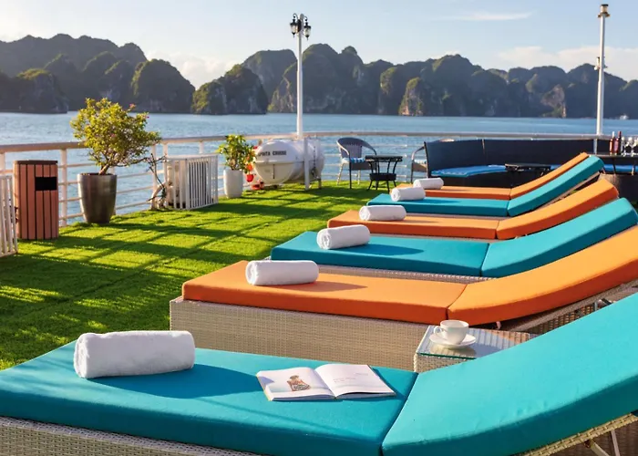 Lotus Boutique Cruise Ha Long