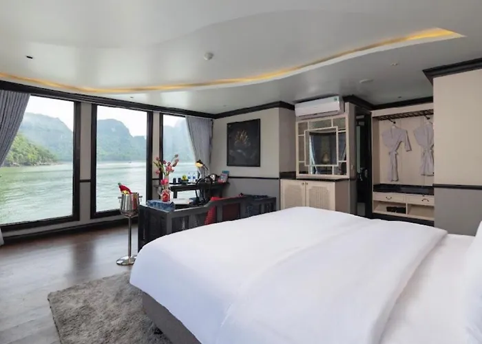 Lotus Boutique Cruise 5* Ha Long